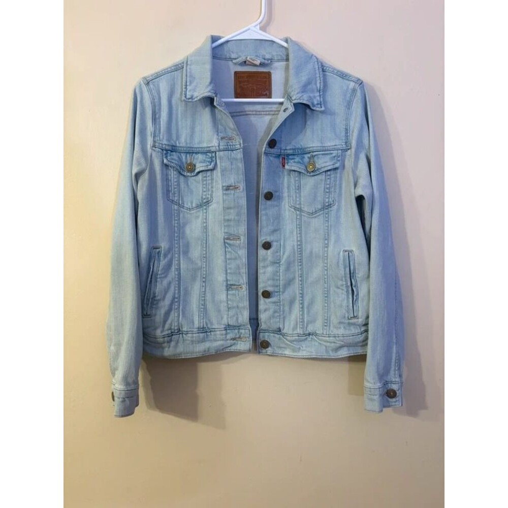 Levi’s denim jacket sz M